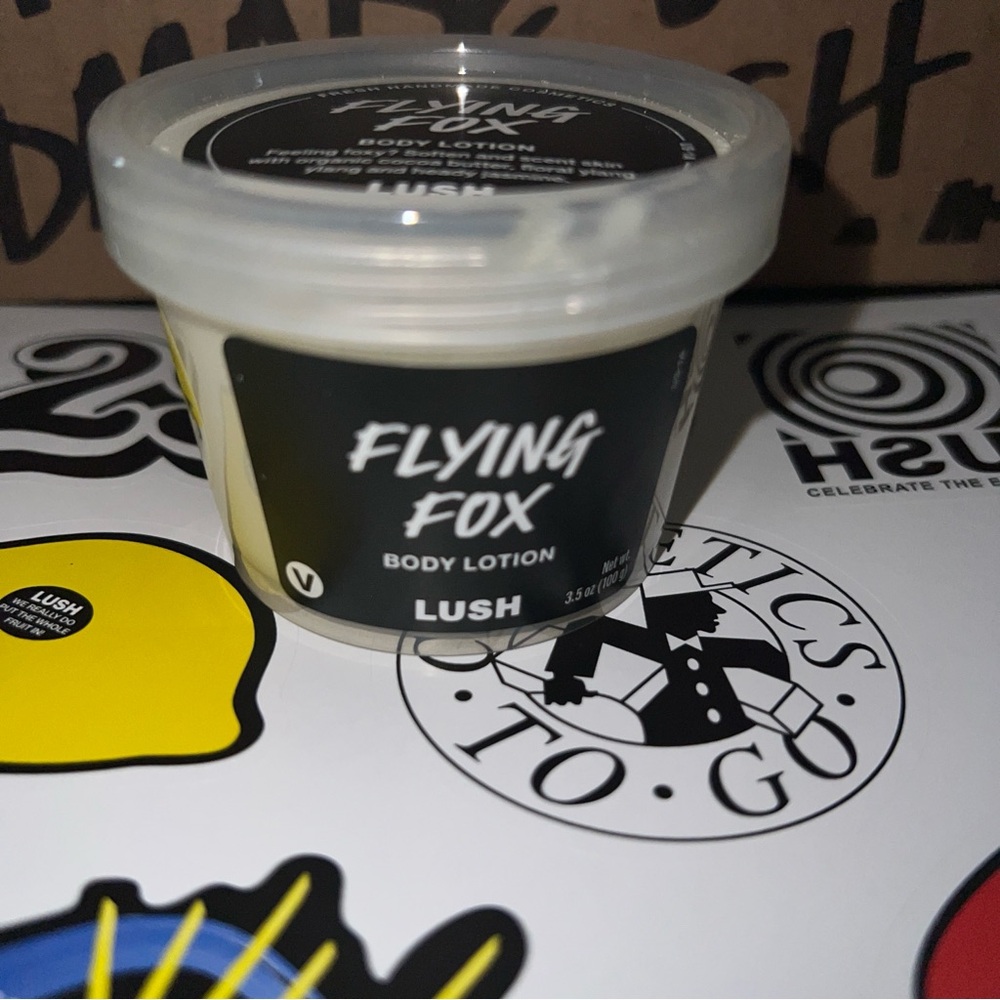Flying Fox lotion. Lush Cosmetics - Kitchen Exclusive. 100g and bonus stickers!